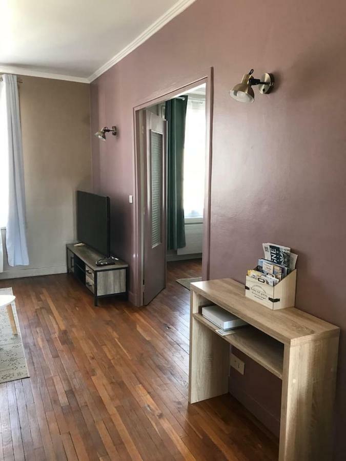 Appartement De Charme En Plein Coeur Du Centre Ville De Compiègne Buitenkant foto