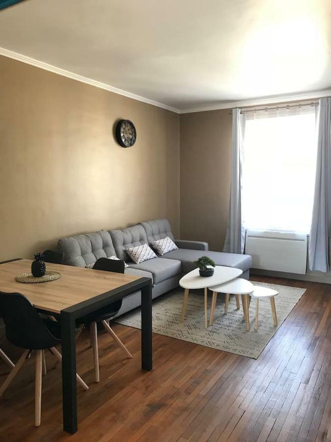 Appartement De Charme En Plein Coeur Du Centre Ville De Compiègne Buitenkant foto