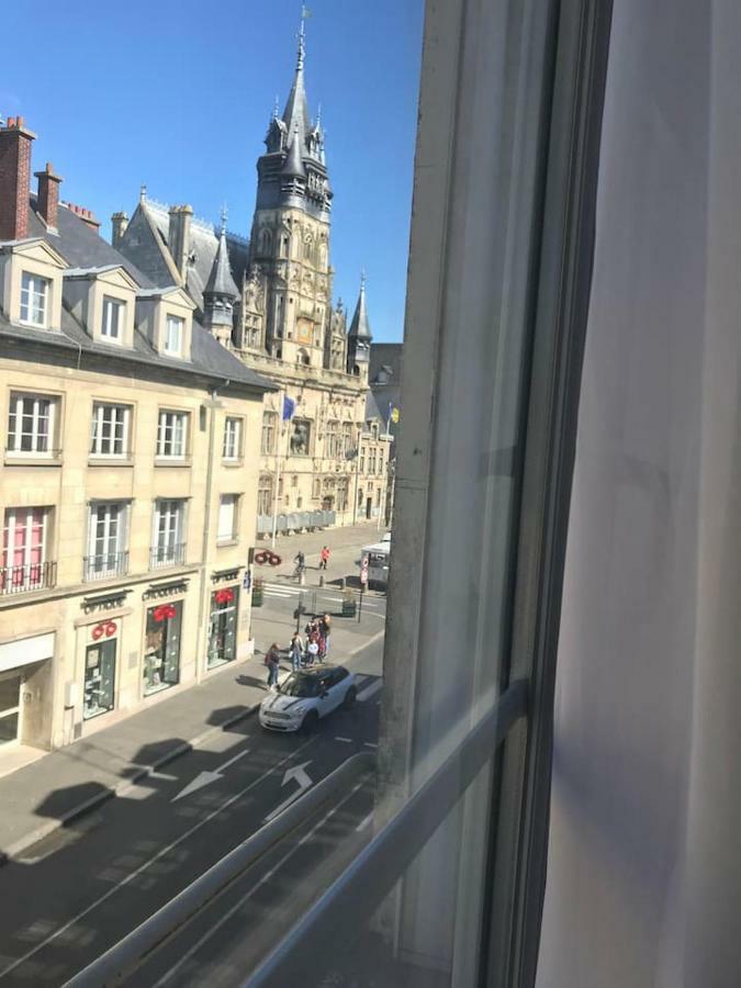 Appartement De Charme En Plein Coeur Du Centre Ville De Compiègne Buitenkant foto